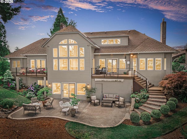 704 SUMMIT St, OregonCity, OR 97045