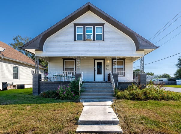 520 Monroe Ave, Moberly, MO 65270