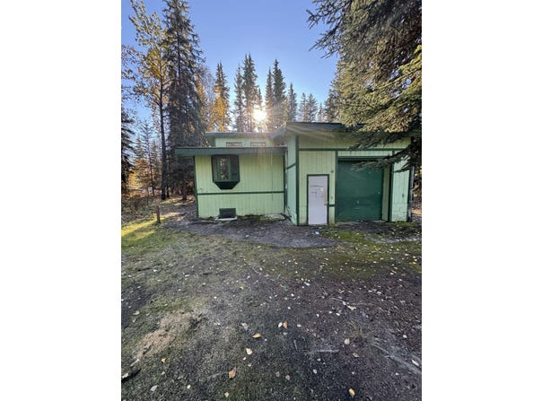 1964 LOOSE MOOSE LOOP, North Pole, AK 99705