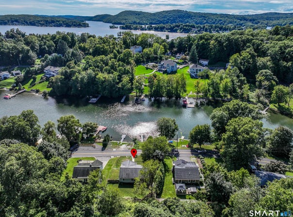 40 Kellogg Street, Brookfield, CT 06804
