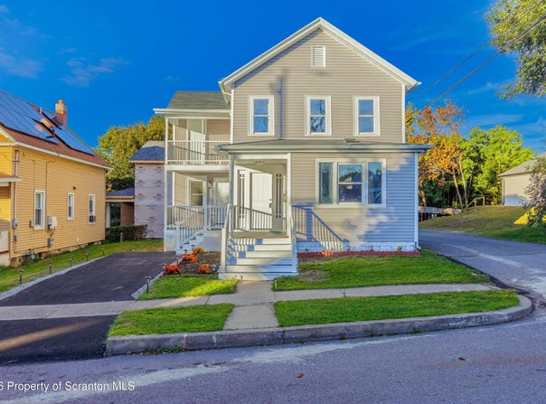 613 E Locust Street, Scranton, PA 18505