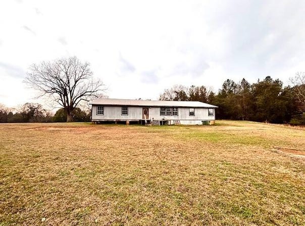 29375 Morgan Rd., Red Level, AL 36474