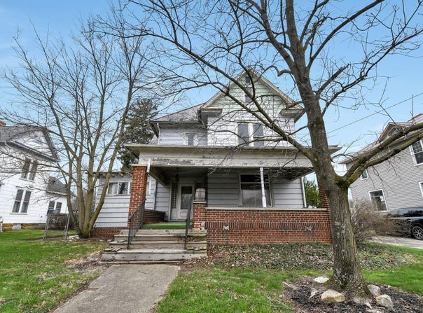 267 S Main Street, Pataskala, OH 43062