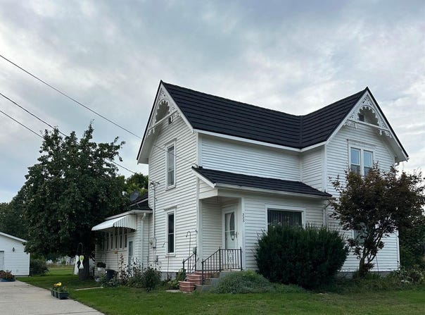 333 N Chippewa, Shepherd, MI 48883