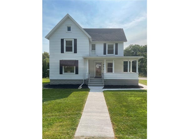 54 S Main Street, Holley, NY 14470