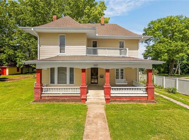 610 W Maple Avenue, Independence, MO 64050