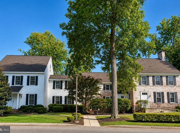 1919 RED LION Road, BEAR, DE 19701