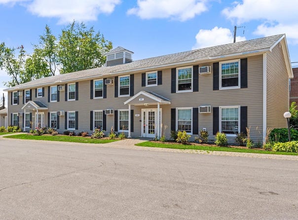 89 Winnacunnet Road, Hampton, NH 03842