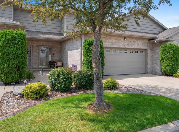 1693 MAIN Circle, ASHWAUBENON, WI 54115-6896