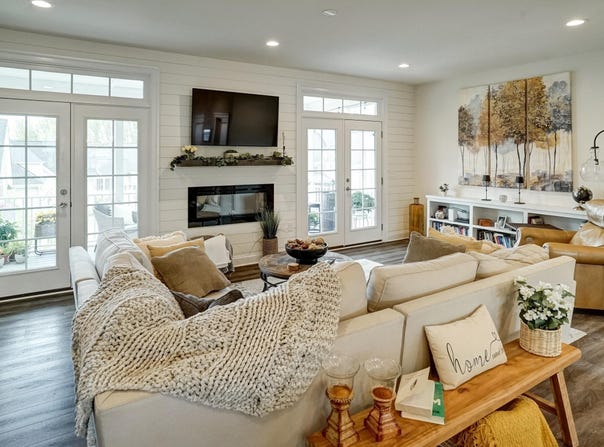 5457 GOLF DR, CROZET, VA 22932