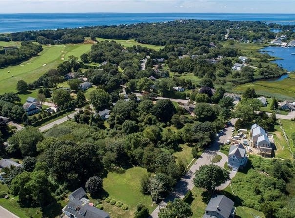 6 FOX RUN, Westerly, RI 02891