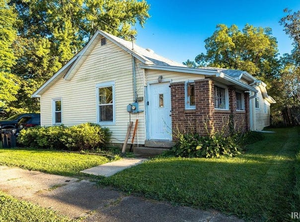 215 E Maple Street, Spiceland, IN 47385
