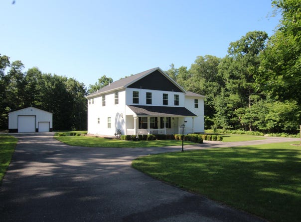 5904 E Division Street, Newaygo, MI 49337
