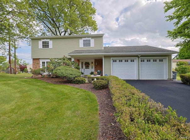 7 San Giacomo Drive, New Windsor, NY 12553