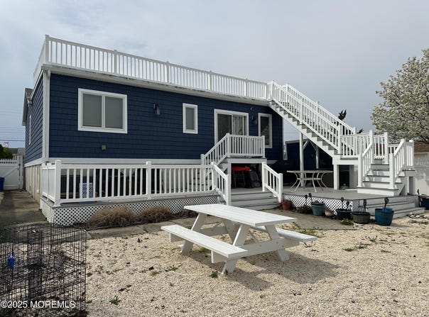 988 Capstan Drive, Forked River, NJ 08731