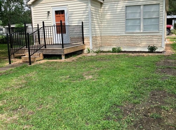355 8TH, Markham, TX 77456