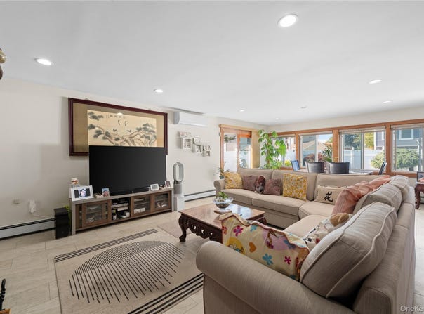 27 Eden Lane, Levittown, NY 11756