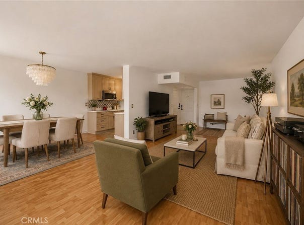 14141 Dickens, Sherman Oaks, CA 91423