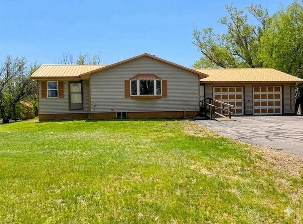 45179 SD HWY 50, Gayville, SD 57031