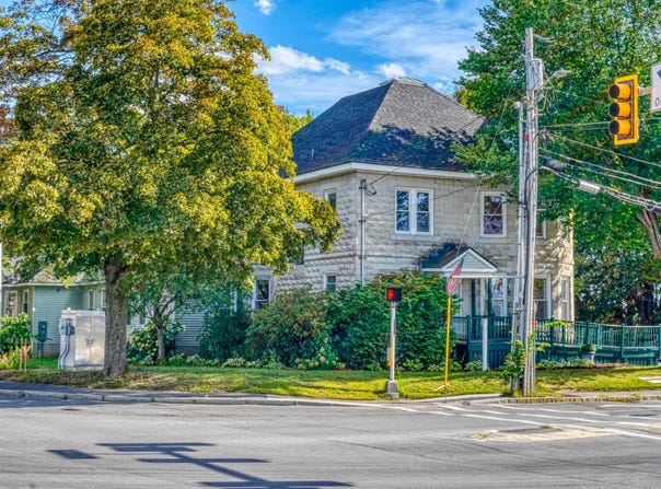 36 Silver Street, Waterville, ME 04901