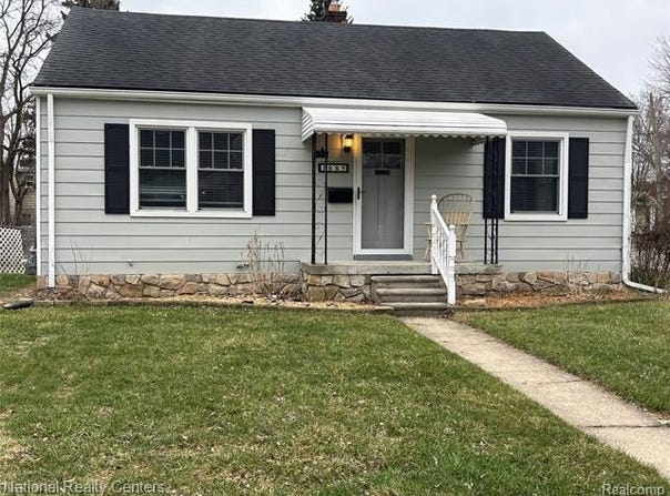 1885 West Boulevard, Berkley, MI 48072