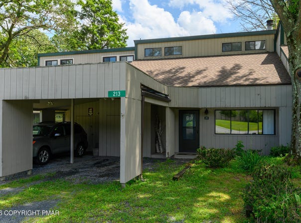 213 Evergreen Court, Tannersville, PA 18372
