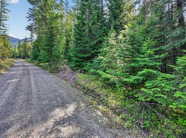302 Griffith Creek Road, Eureka, MT 59917
