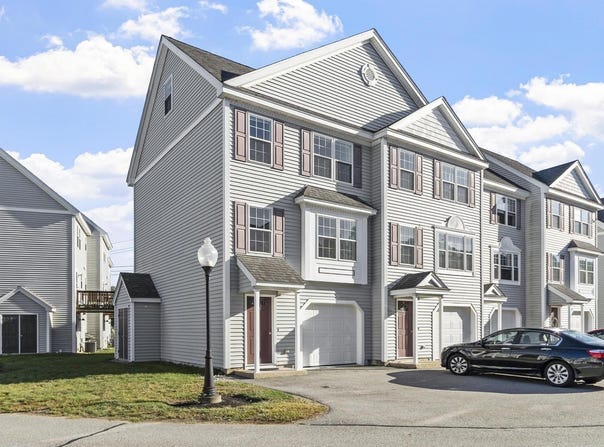 15 Bandon Circle, Westford, MA 01886