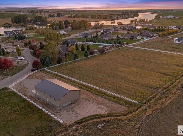 7632 N Riverfront Drive, Idaho Falls, ID 83401