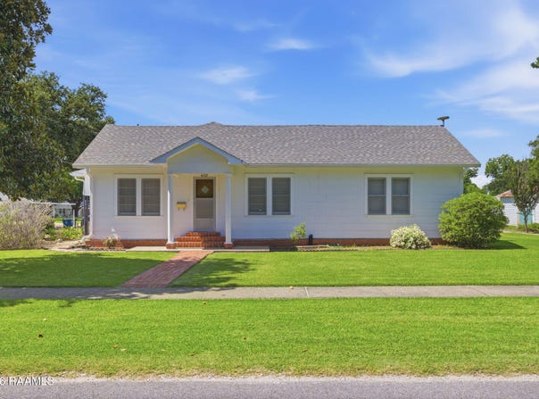 602 3rd Street, Jennings, LA 70546