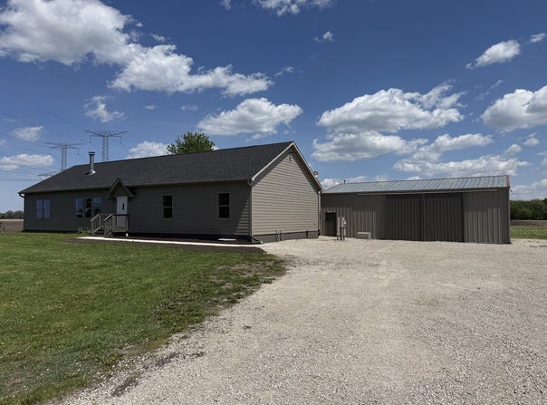 410 S Higgins Road, Mazon, IL 60444