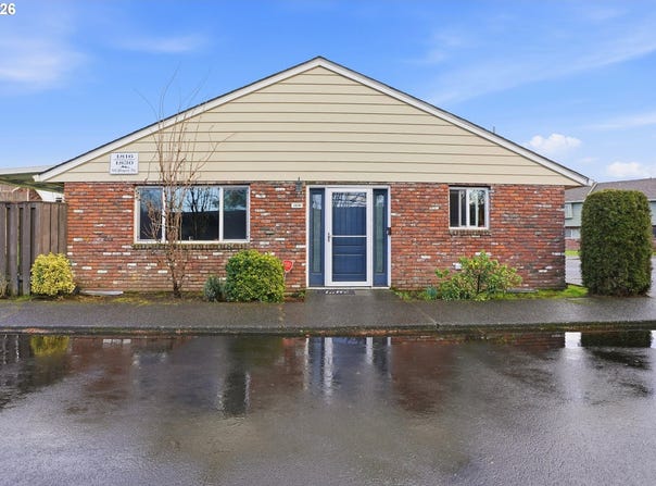 1830 NE HOGAN Dr, Gresham, OR 97030