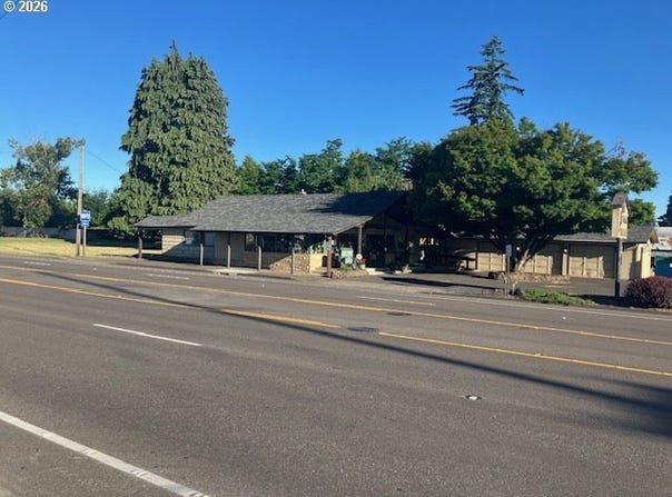 334 SE 1ST Ave, Canby, OR 97013