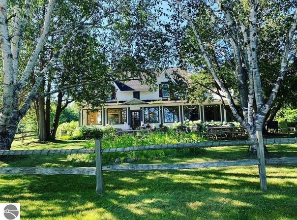 149 E HARBOR HIGHWAY, MAPLE CITY, MI 49664