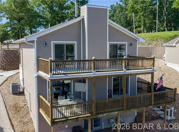 305 Thornsberry Road, Lake Ozark, MO 65049