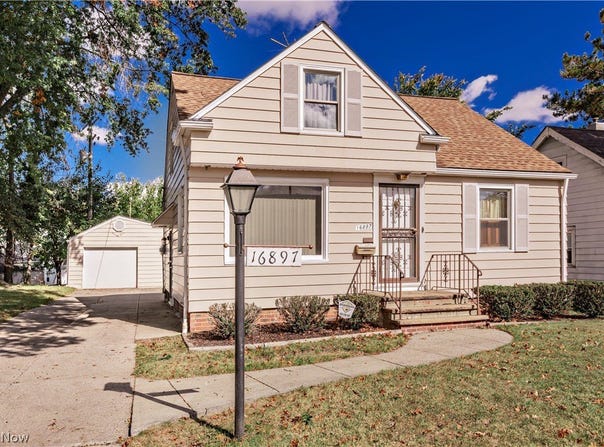 16897 Mapleboro Avenue, Maple Heights, OH 44137