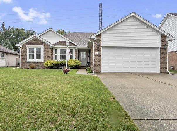 24401 Christian Drive, Flat Rock, MI 48134