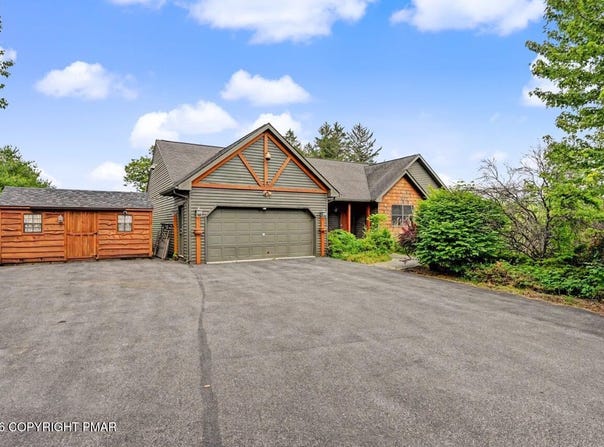 260 McIlhaney Road, Saylorsburg, PA 18353