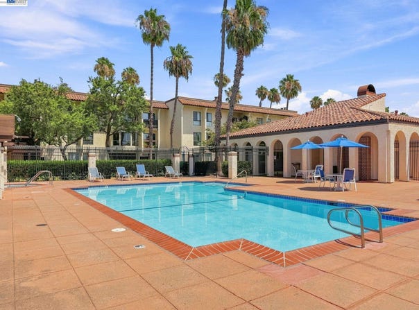 39843 Cedar Blvd, Newark, CA 94560