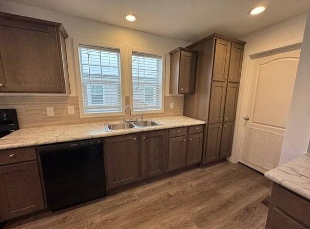 1034 E Park Street, Gardner, KS 66030