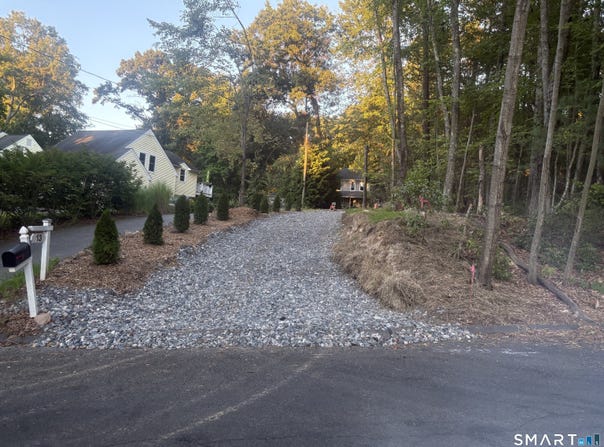 15 Bittersweet Lane, Burlington, CT 06013
