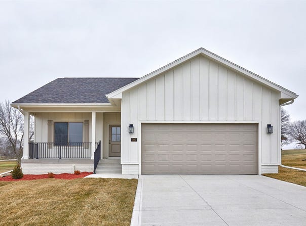 248 Manor Drive, Osceola, IA 50213