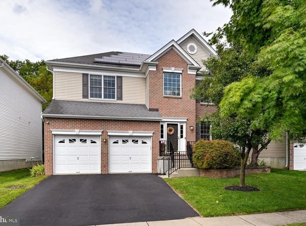 24 DEVONSHIRE Drive, WEST WINDSOR, NJ 08540