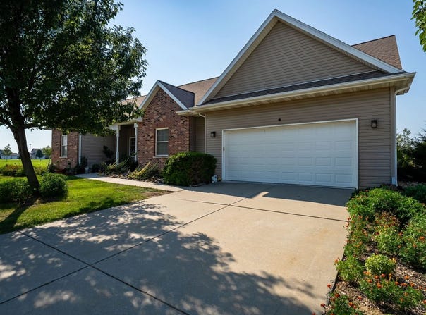 4397 Renaissance Drive, Normal, IL 61761