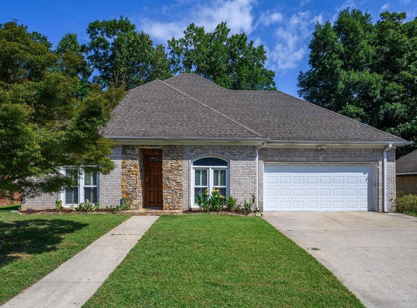 1586 BENT RIVER CIRCLE, VESTAVIA HILLS, AL 35216