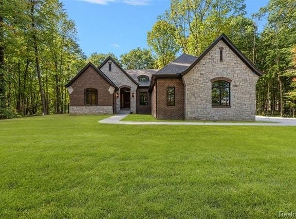 2280 Heidi Drive, Addison Twp, MI 48370