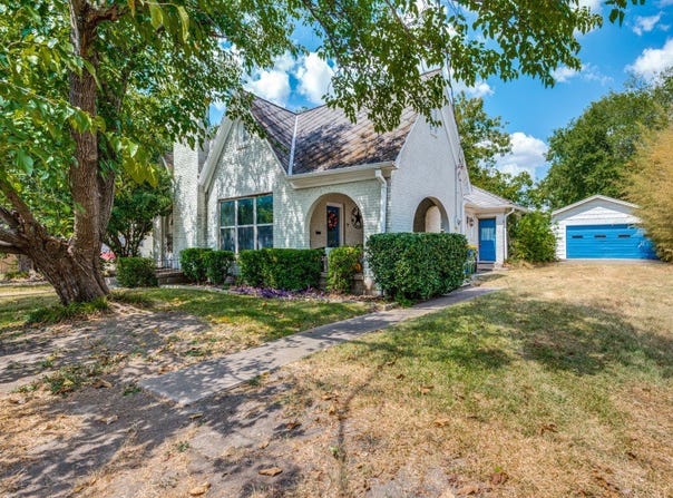 801 Park Drive, Hillsboro, TX 76645