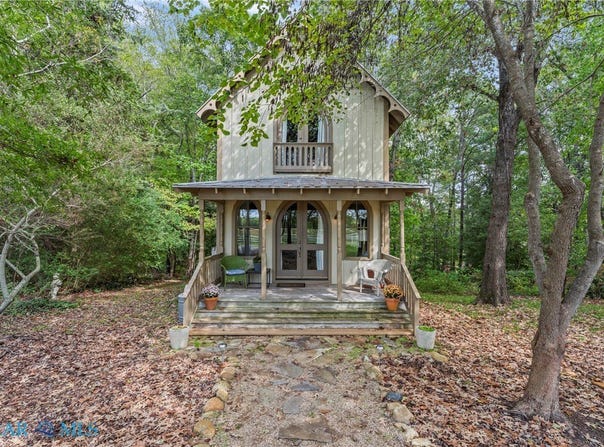 111 Park Place, Irvington, VA 22480