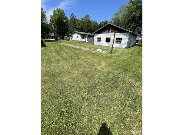 13698 Laplaisance Road, Monroe, MI 48161