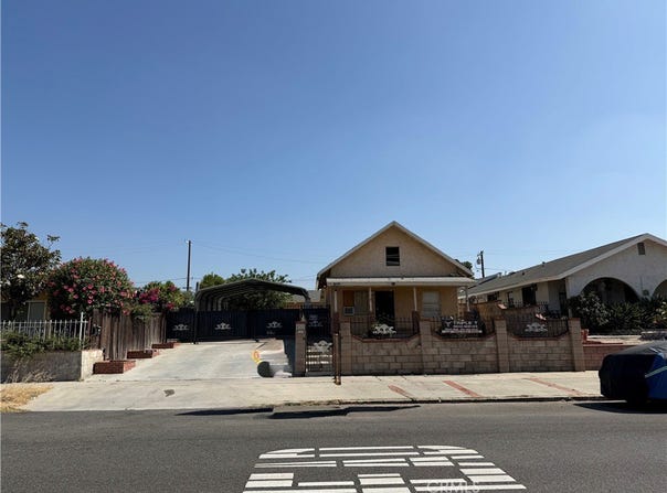 453 E F, Colton, CA 92324